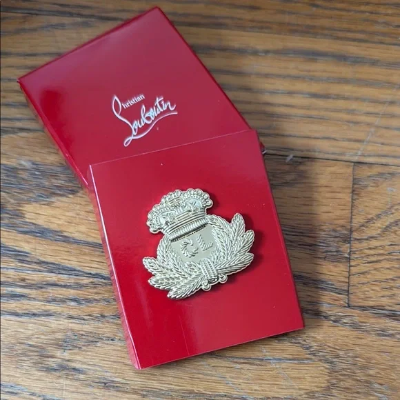 Christian Louboutin gold pin/brooch - Picture 1 of 4